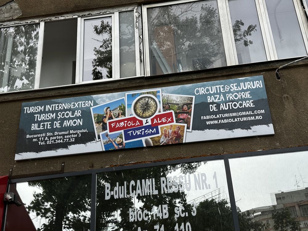 Carti de vizita,flyere,pliante,stikere,printuri,etichete in rola