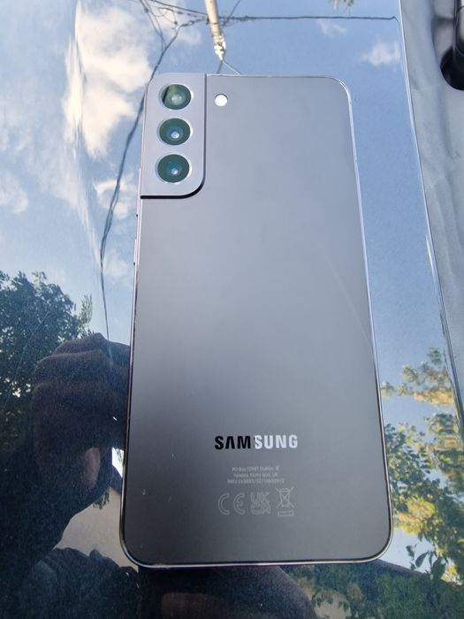 SAMSUNG GALAXY S22 PLUS 128GB negru impecabil  , folie pe ecran ,