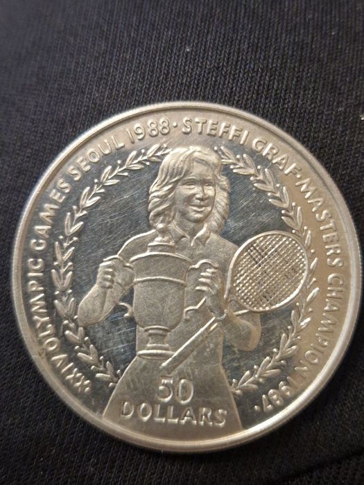 Сребърни монети възпоменателни монети от 50 долара