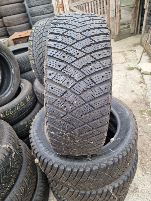 Cauciucuri 215 55 17