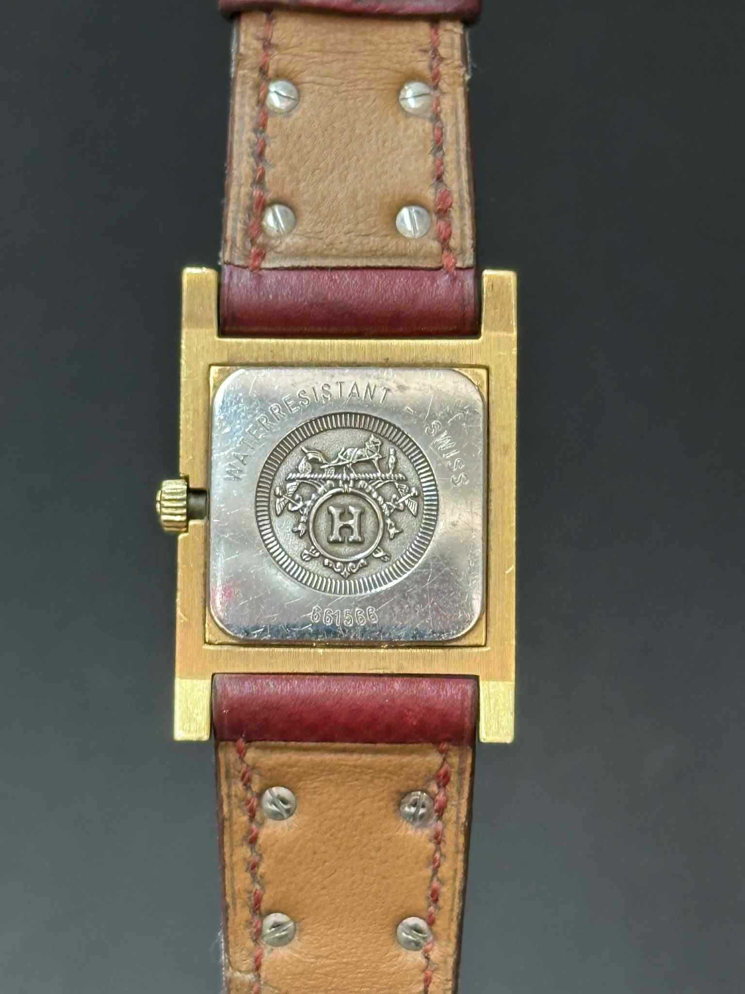 Часовник HERMES Medor ME1.201 Red