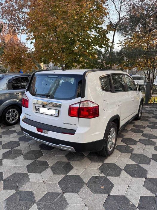 Шевроле Орландо 2015 года выпуска