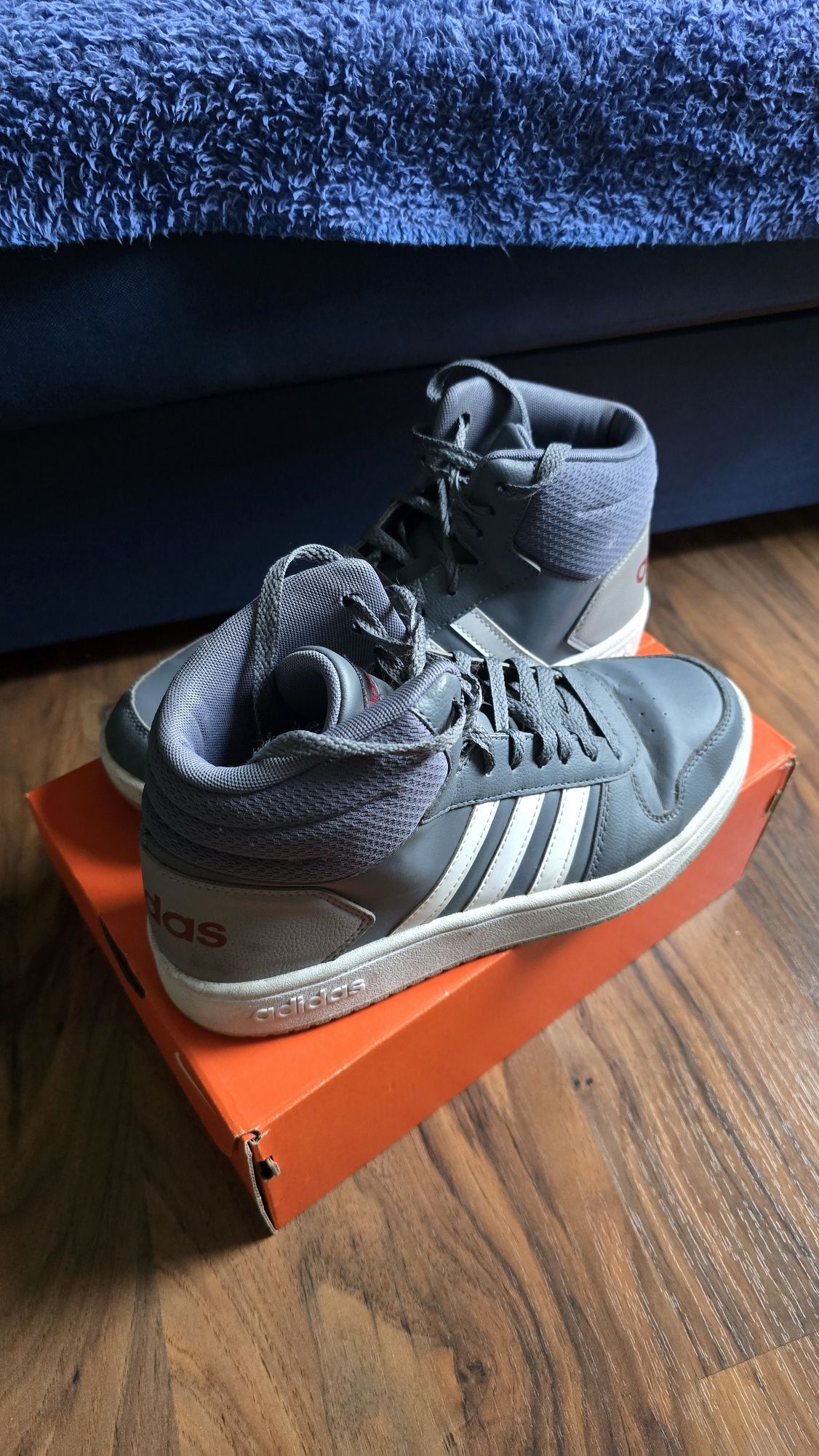 Кецове Adidas Hoops