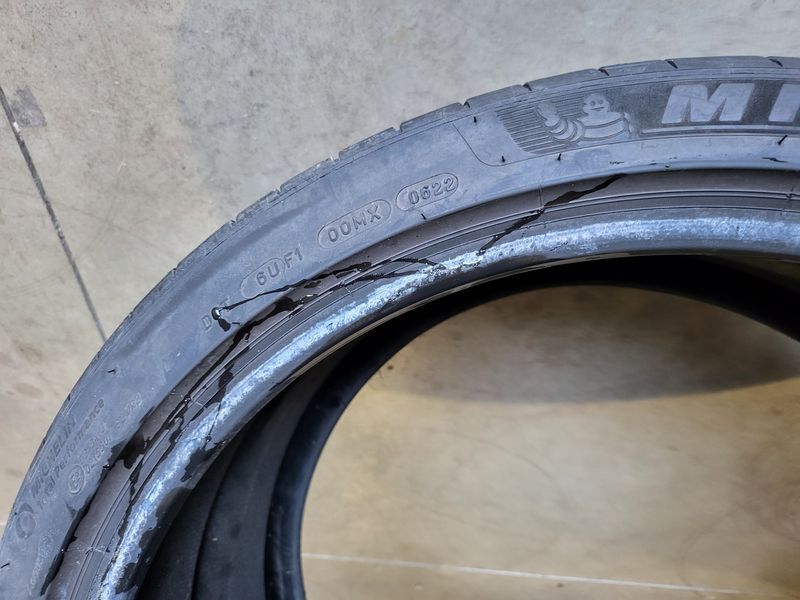 315/30/21//275/35/21 MICHELIN