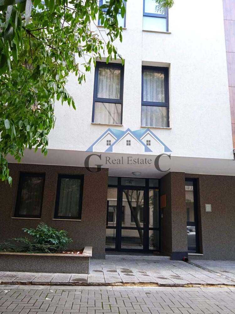 Продава се Двустаен апартамент в Варна, Бриз - 89 кв.м за 2248 €/кв.м - Снимка #12