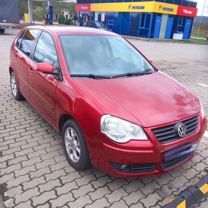 Polo 1’6 benzina inmatriculat,,acte la zi,distributie pe lant.