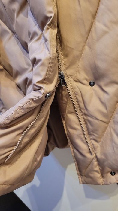 Пуховик женский б/у, в отличном состоянии