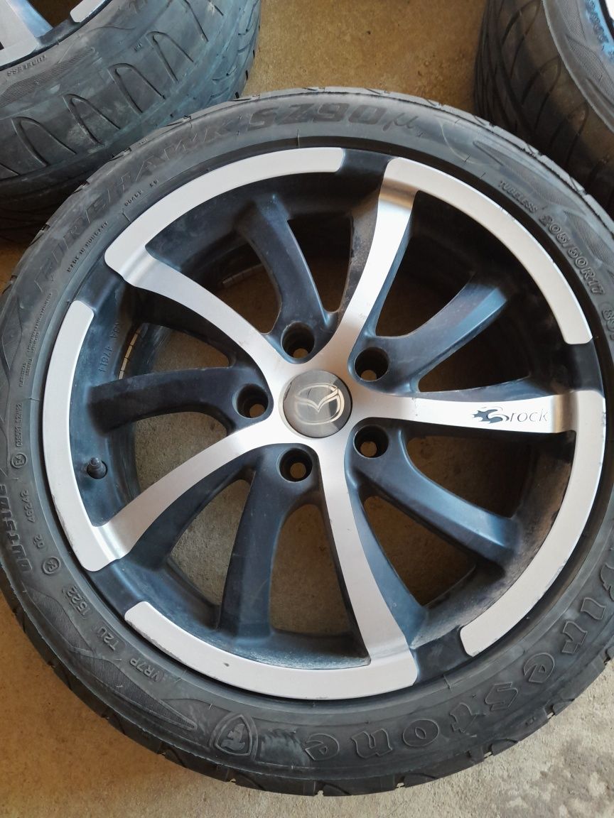 Patru jenti mazda de 17