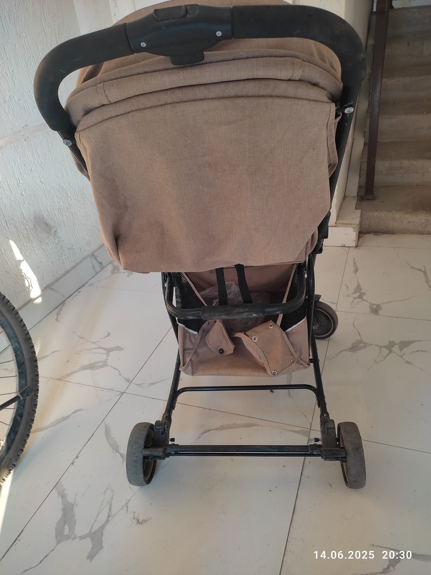 Продам детскую коляску