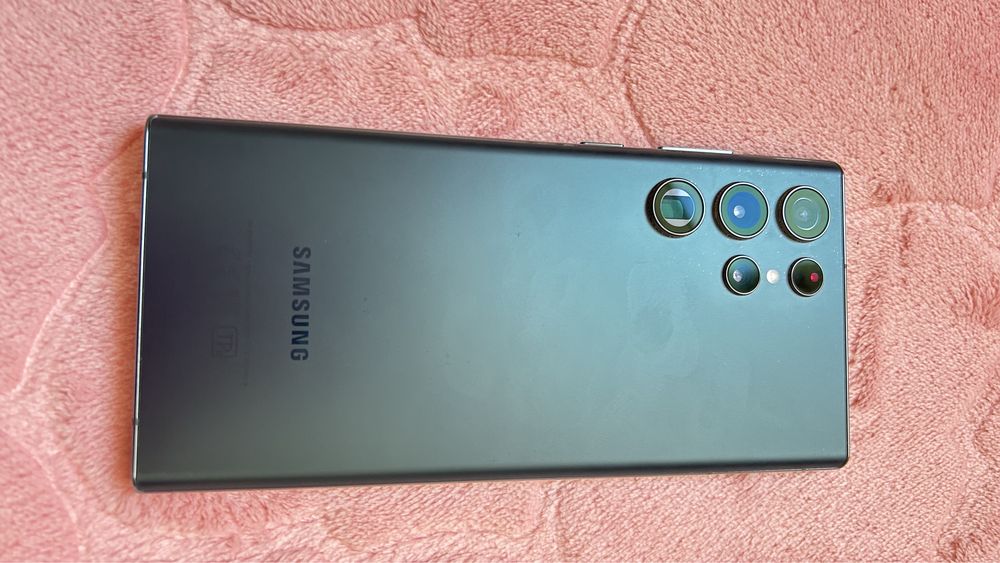 Смартфон Samsung Galaxy S22 Ultra 128ГБ