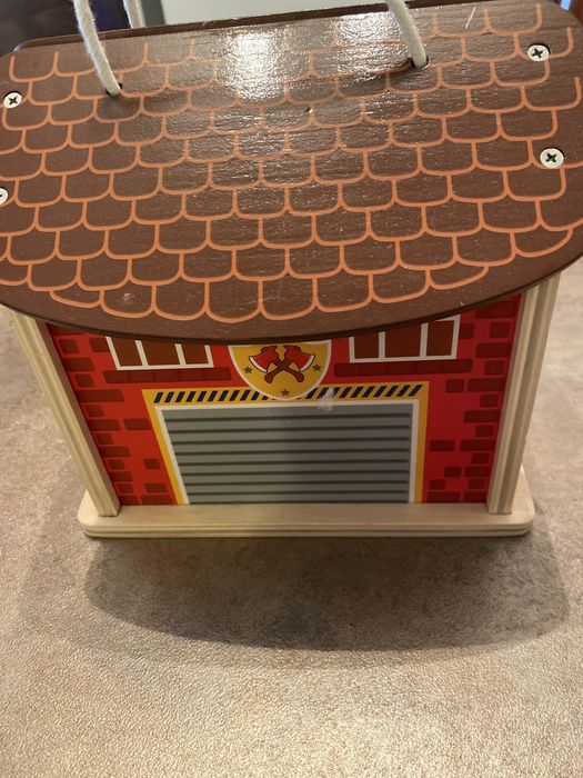 Дървена къща пожарна станция 2в 1