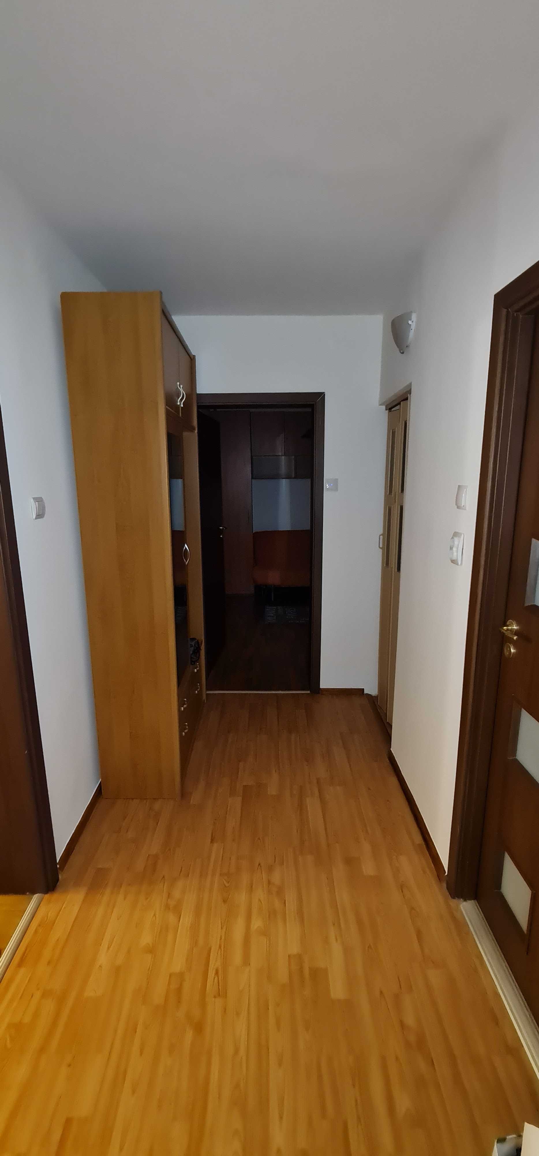 Inchiriez apartament Gorjului