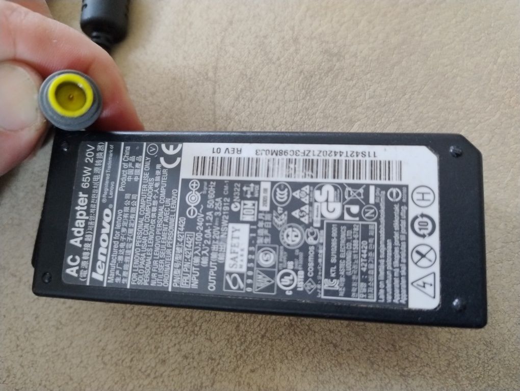 Încărcătoare laptop Lenovo