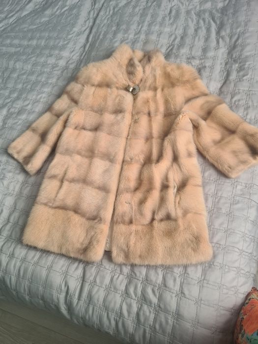 Норковая шуба ,продам за 120000,торг есть