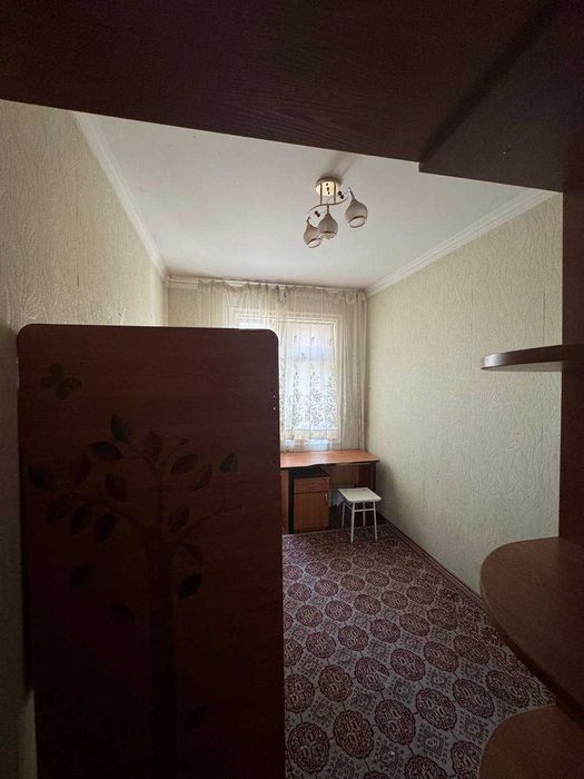 Сросно продаю квартиру на Чиланзаре во 2м квартале. 2/3/4