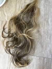 Конска опашка-изкуствена коса пепеляво Русо с кичури