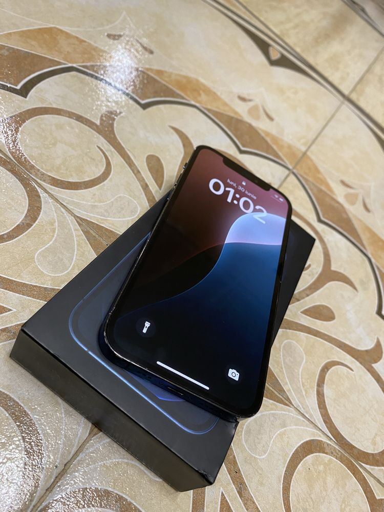 Iphone 12 pro Pacific Blue