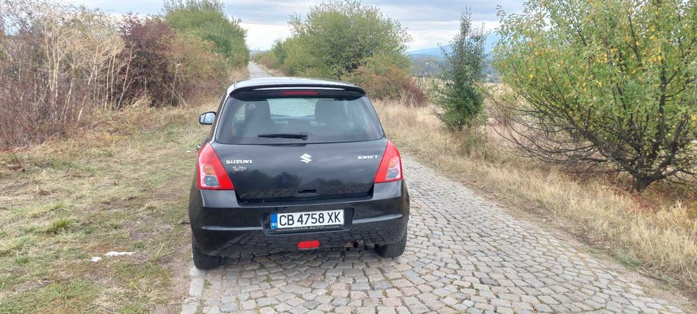 Продавам Suzuki Swift 1,3i Газ-бензин 93000 км.