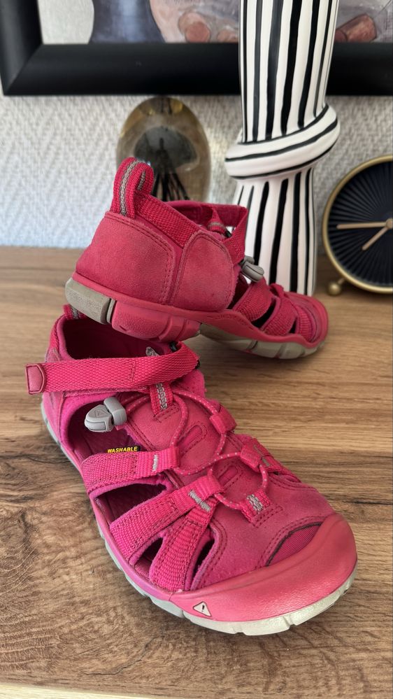 Детски Keen номер 34