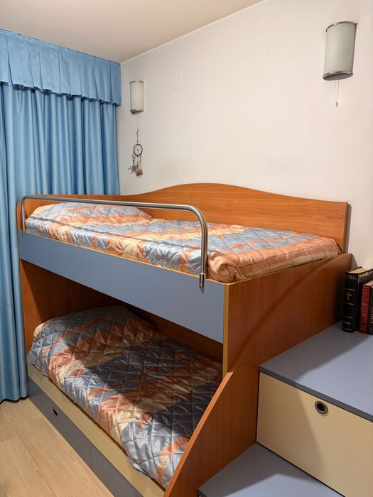 Детска спалня( мебел)