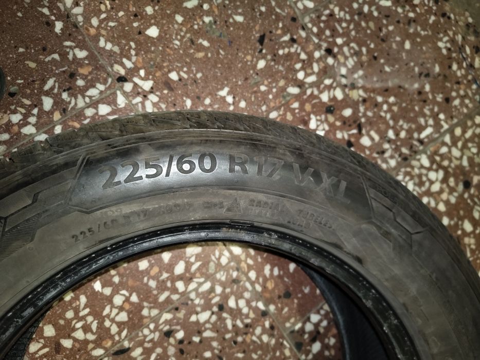De vânzare anvelope iarna 225/60 R17