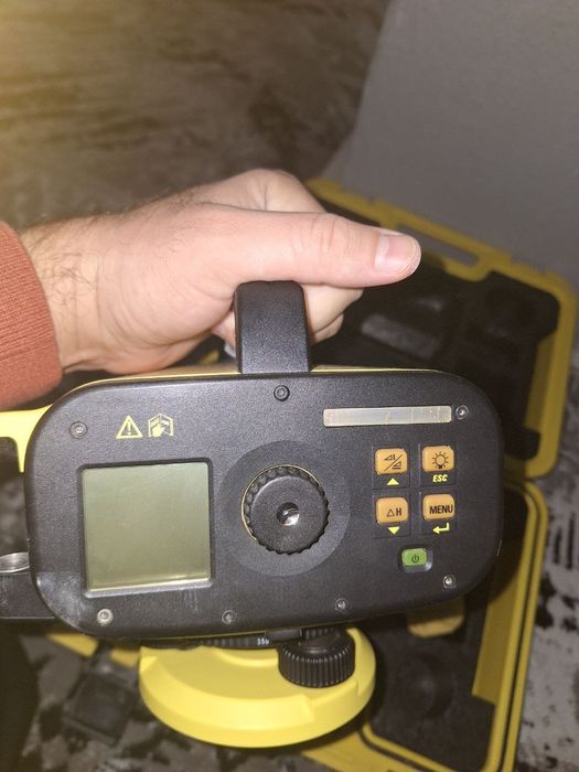 Цифровой нивелир