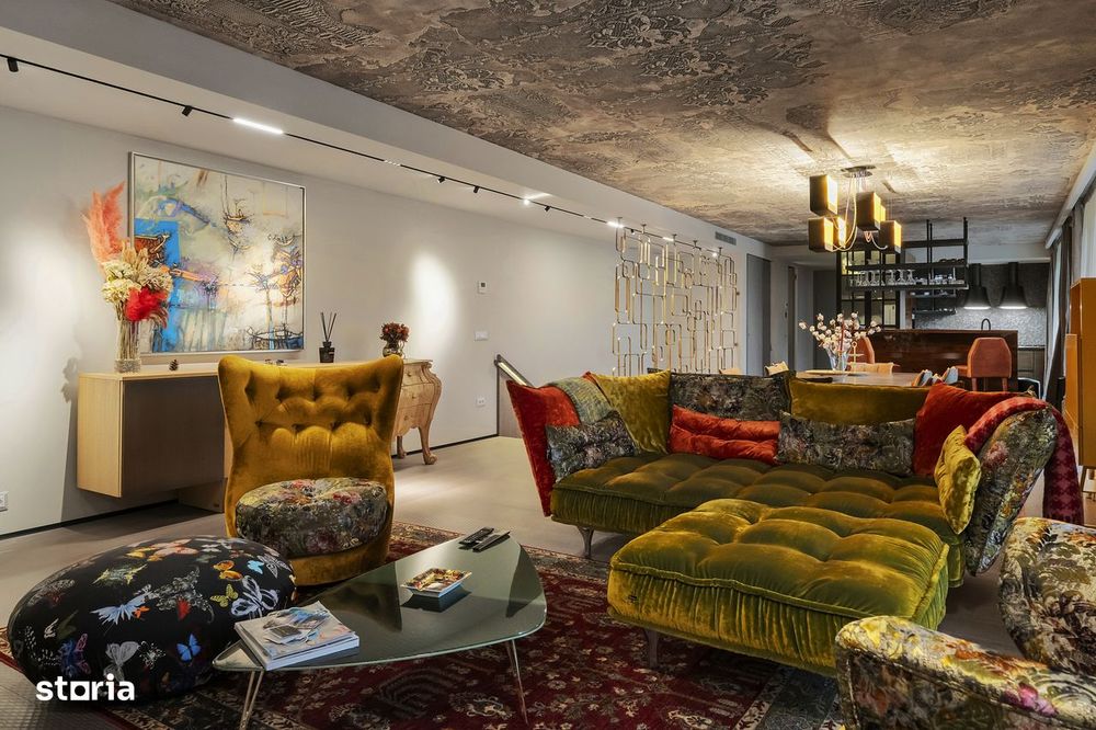 Duplex cu 4 camere de vânzare în One Charles De Gaulle