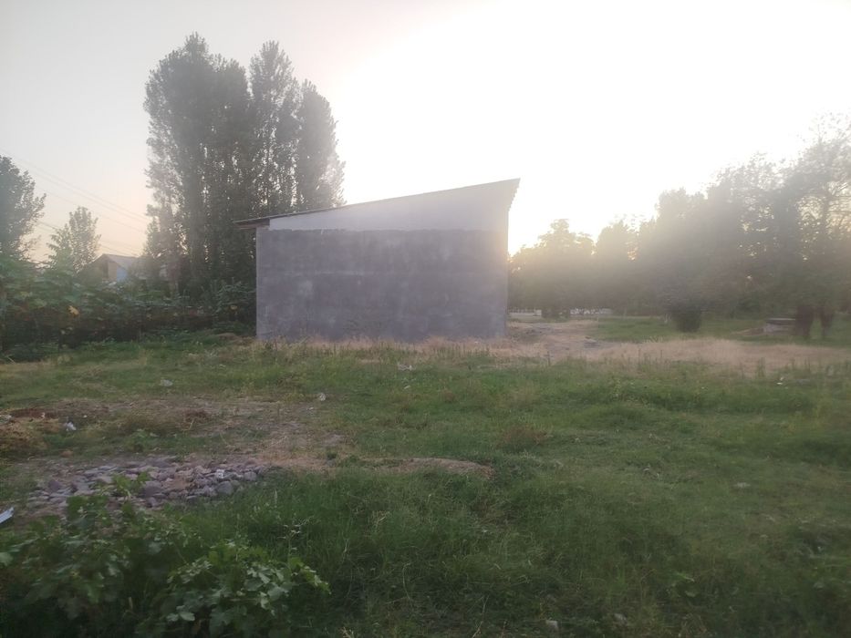 Охангарон тумани Охунбобоев маҳалласида автосервис сотилади