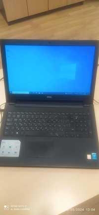 Лаптоп DELL Inspiron 15, 4 GB RAM 250 GB SSD Samsung Evo, CPU i3 5005U