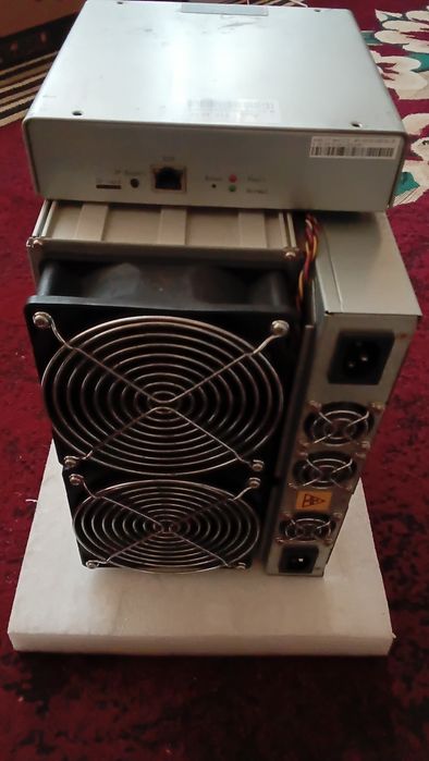 Asic  ANTMINER  T17_42th   две платы перепаять или продам на запчасти