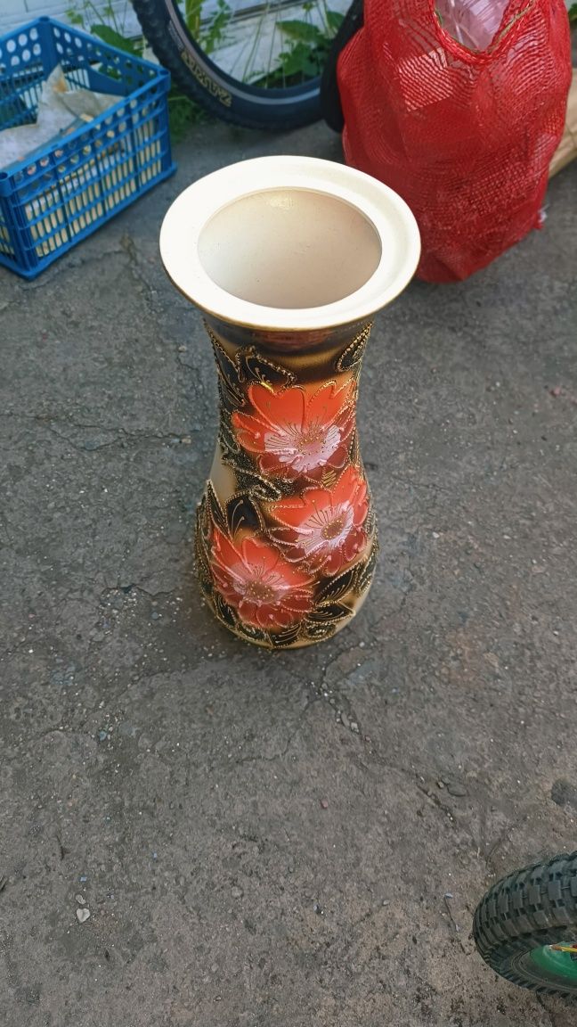 Продам новую вазу