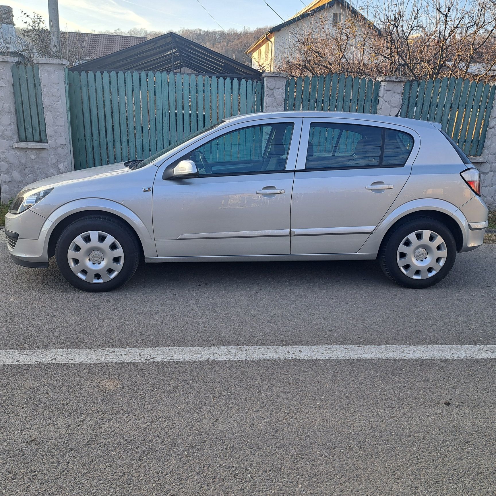 Opel Astra H 1.6 MPI benzina An 2007 euro 4 cu 105 cai adusa Germania