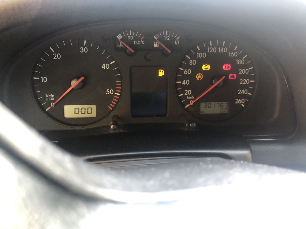 VW Passat 4 b5 2.5 tdi 150 кс 2000 г на части