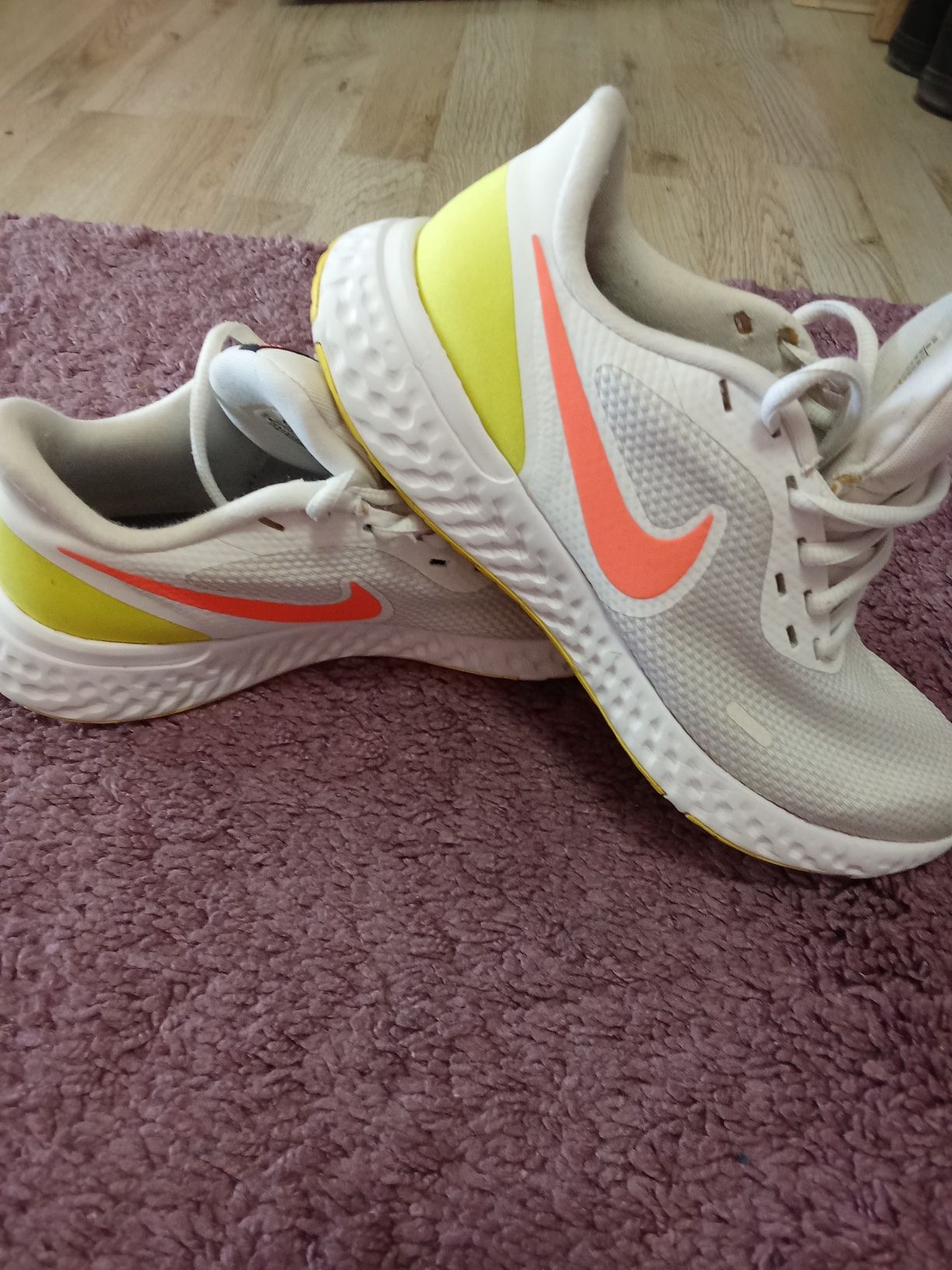 Оригинални маратонки Nike 39 номер