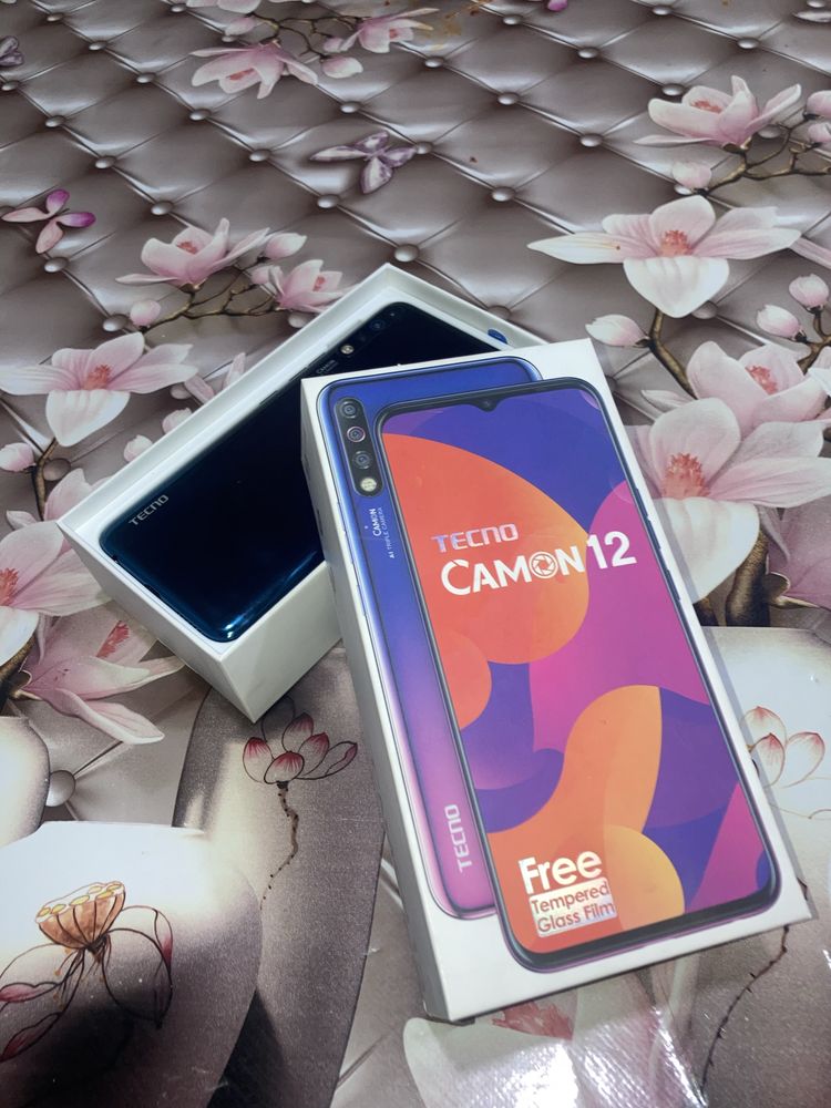 Tecno Camon 12 с каробкой есть документ хорошо работает я продаю телеф