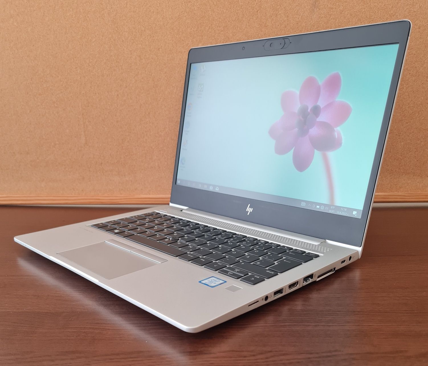 hp elitebook 830 G5 / i5 / full HD / SSD /