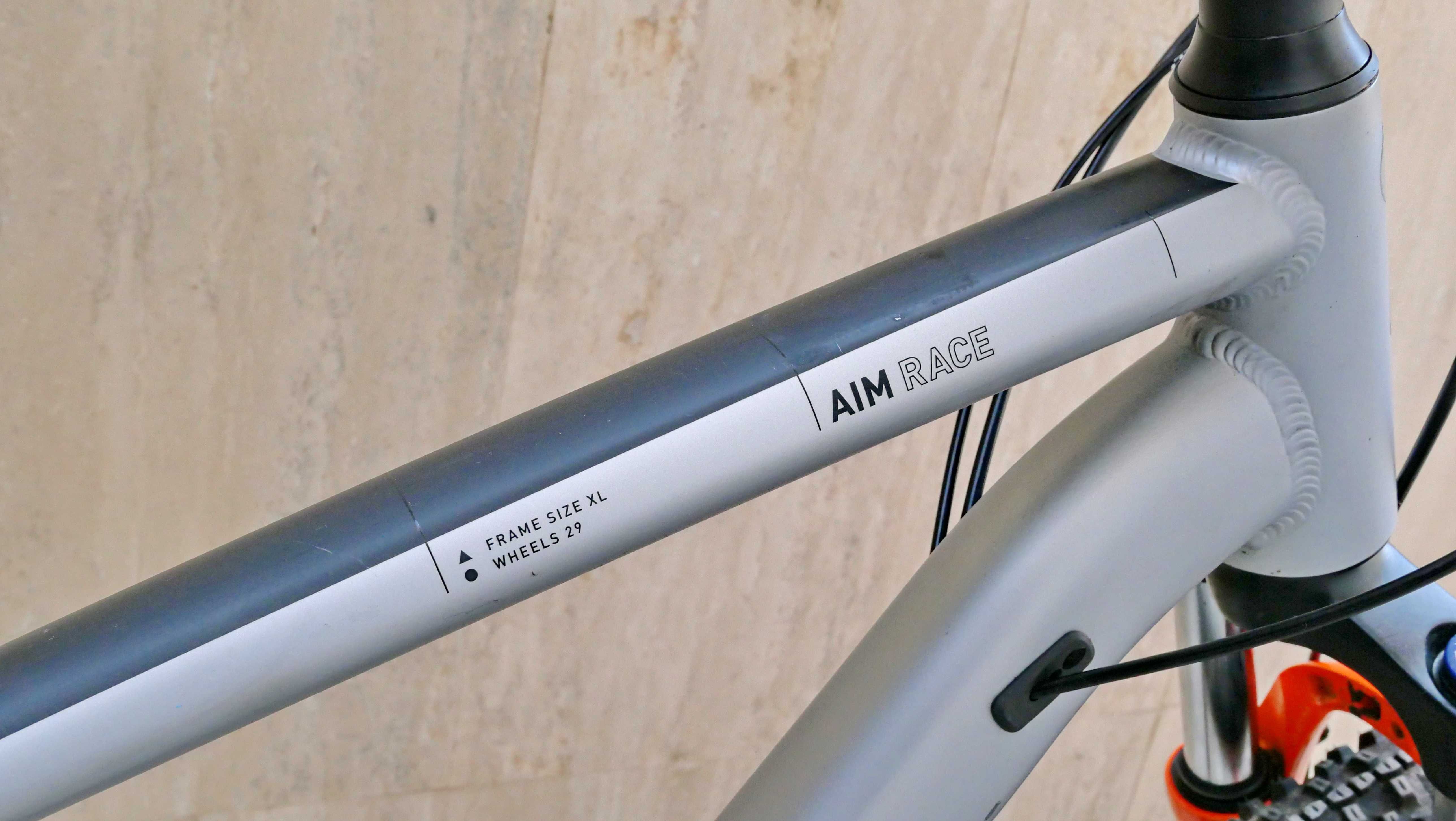 Cube Aim Race, 29 XL, Suntour 100 мм, 2x8 скорости, дискови спирачки