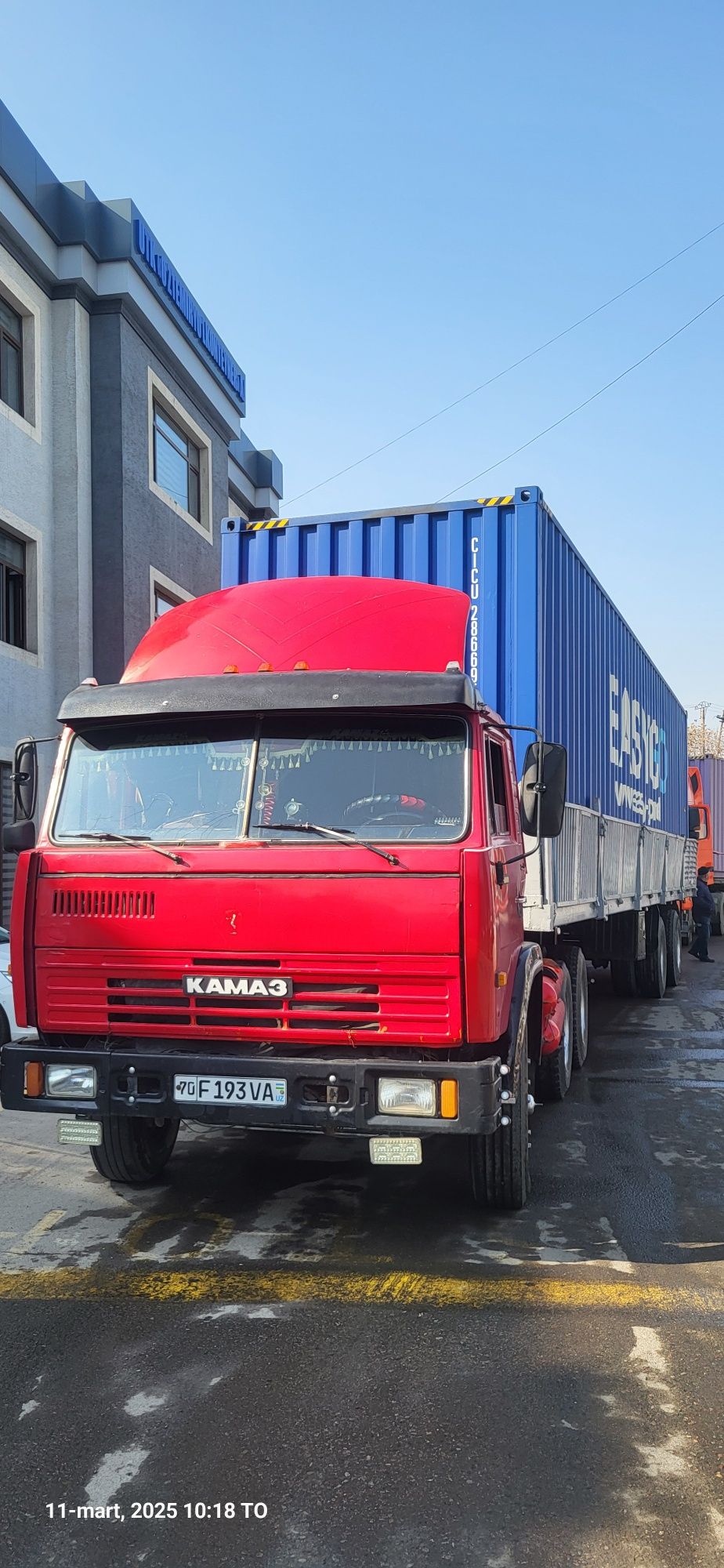 Kamaz 5410 maz prisep bilan sotiladi.