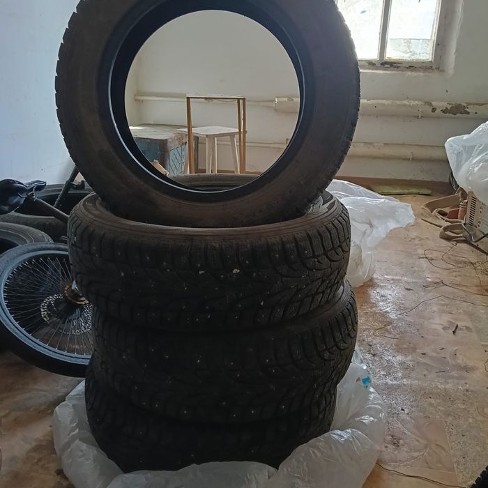 Шины зимние 4 штуки