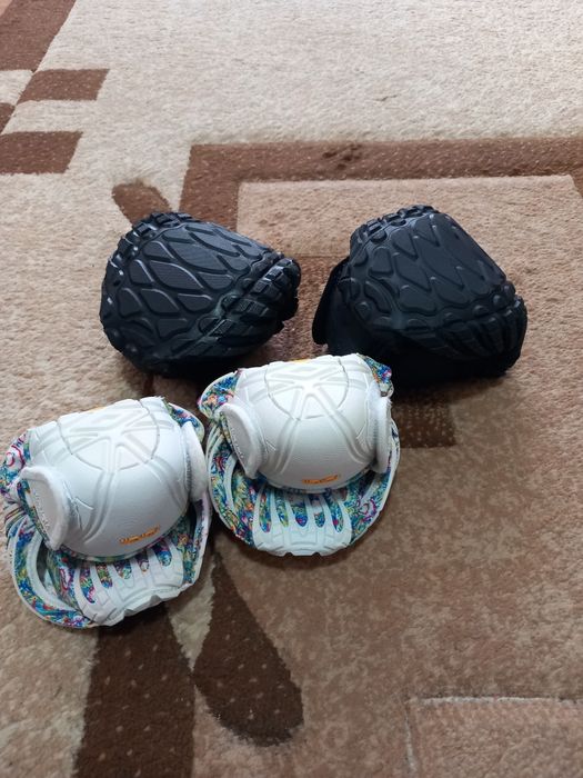 Adidasi sala Furoshiki vibram