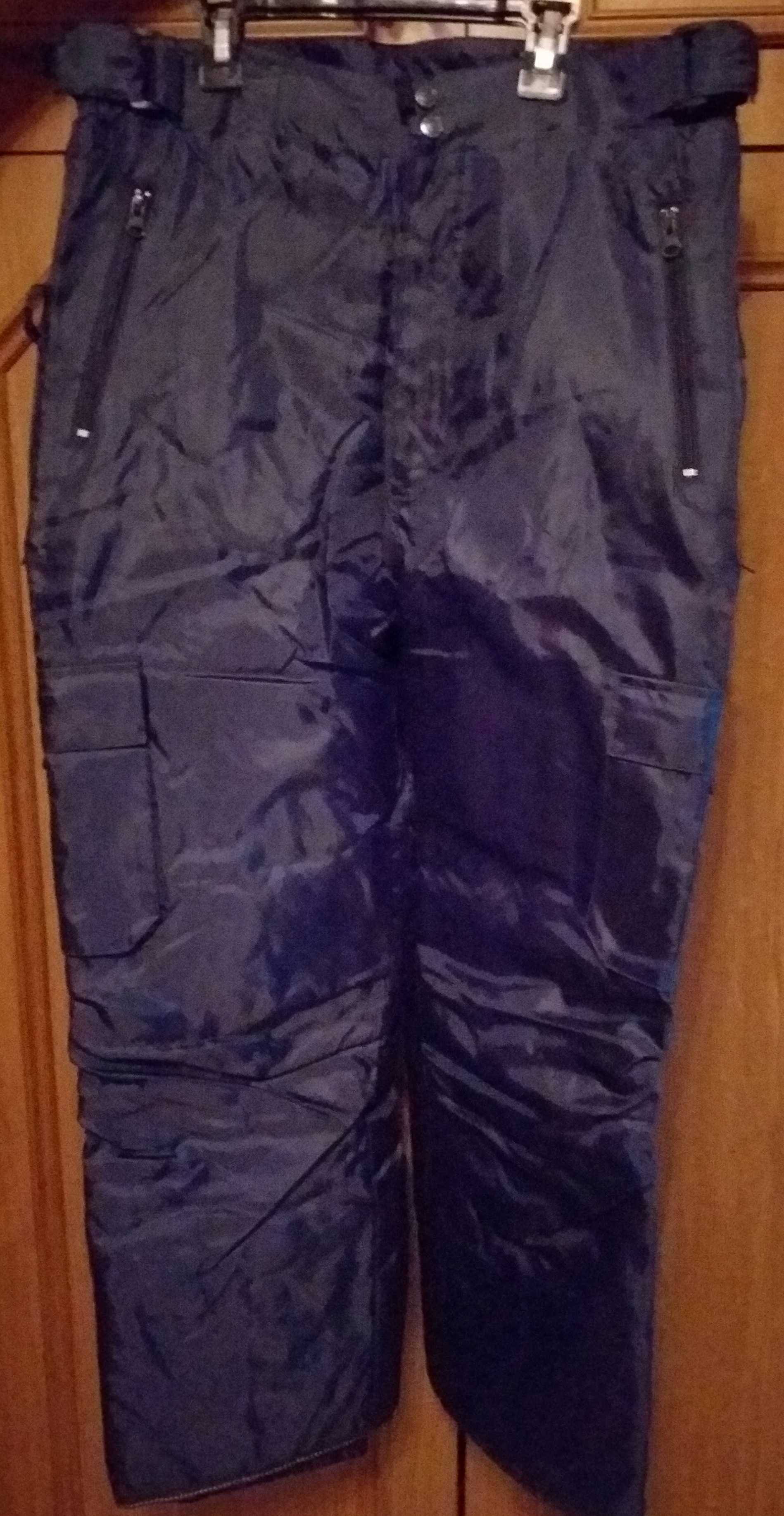 Pantaloni  salopeta din material fas- impermeabil