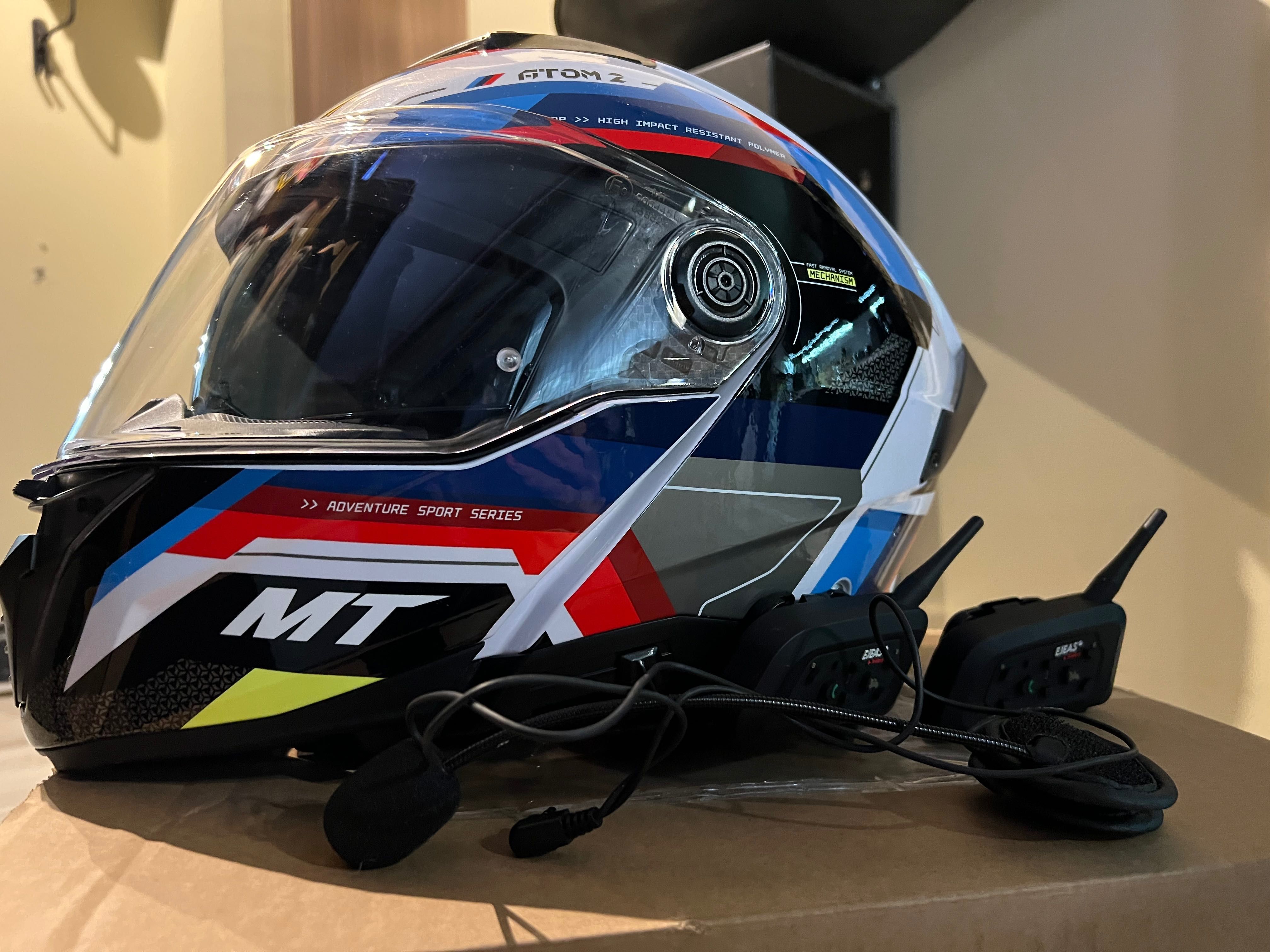 Cască moto Mt Atom2 Flip-up cu intercom instalat+încă un intercom