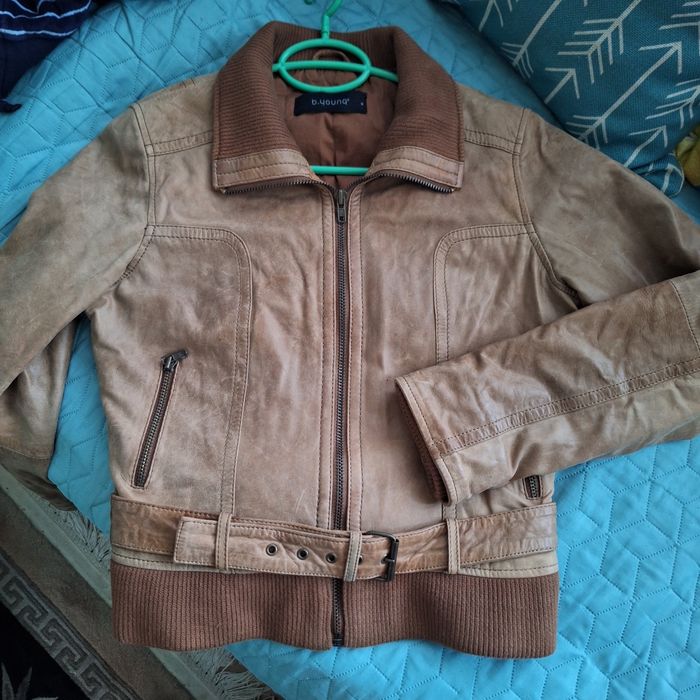 Продавам кожено яке