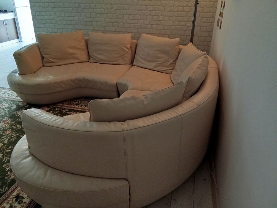 Vand mobila din lemn masiv/ colțar de piele,pentru living,Italian