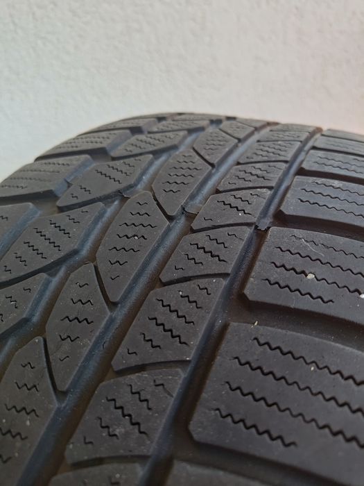 Roți 17” BMW X3 cu anvelope iarnă Continental

---

T