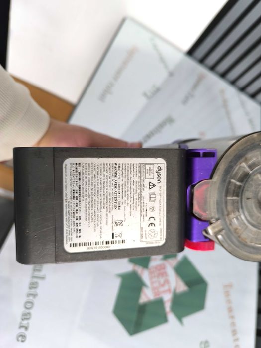 Aspirator Portabil Dyson DC43H - Fara Fir