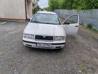 Vând Skoda Octavia