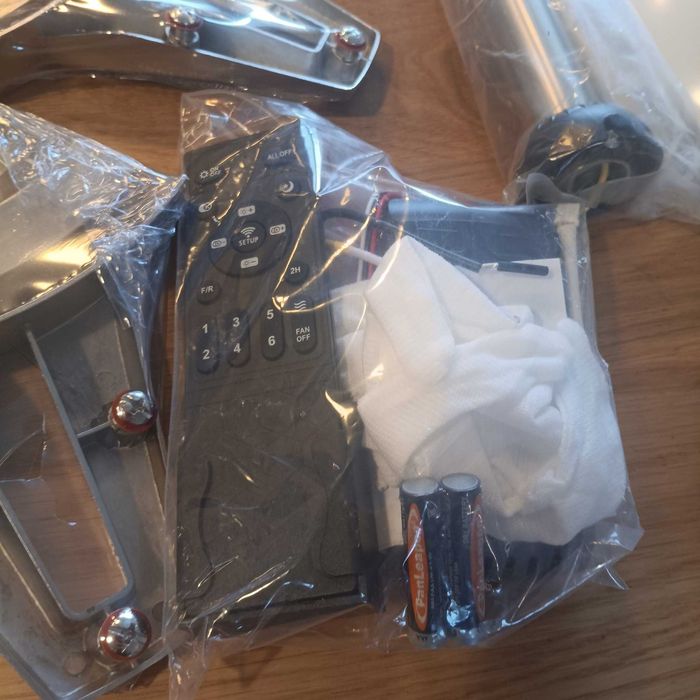 НОВ! Вентилатор за таван с осветление и дистанционно, 132 см