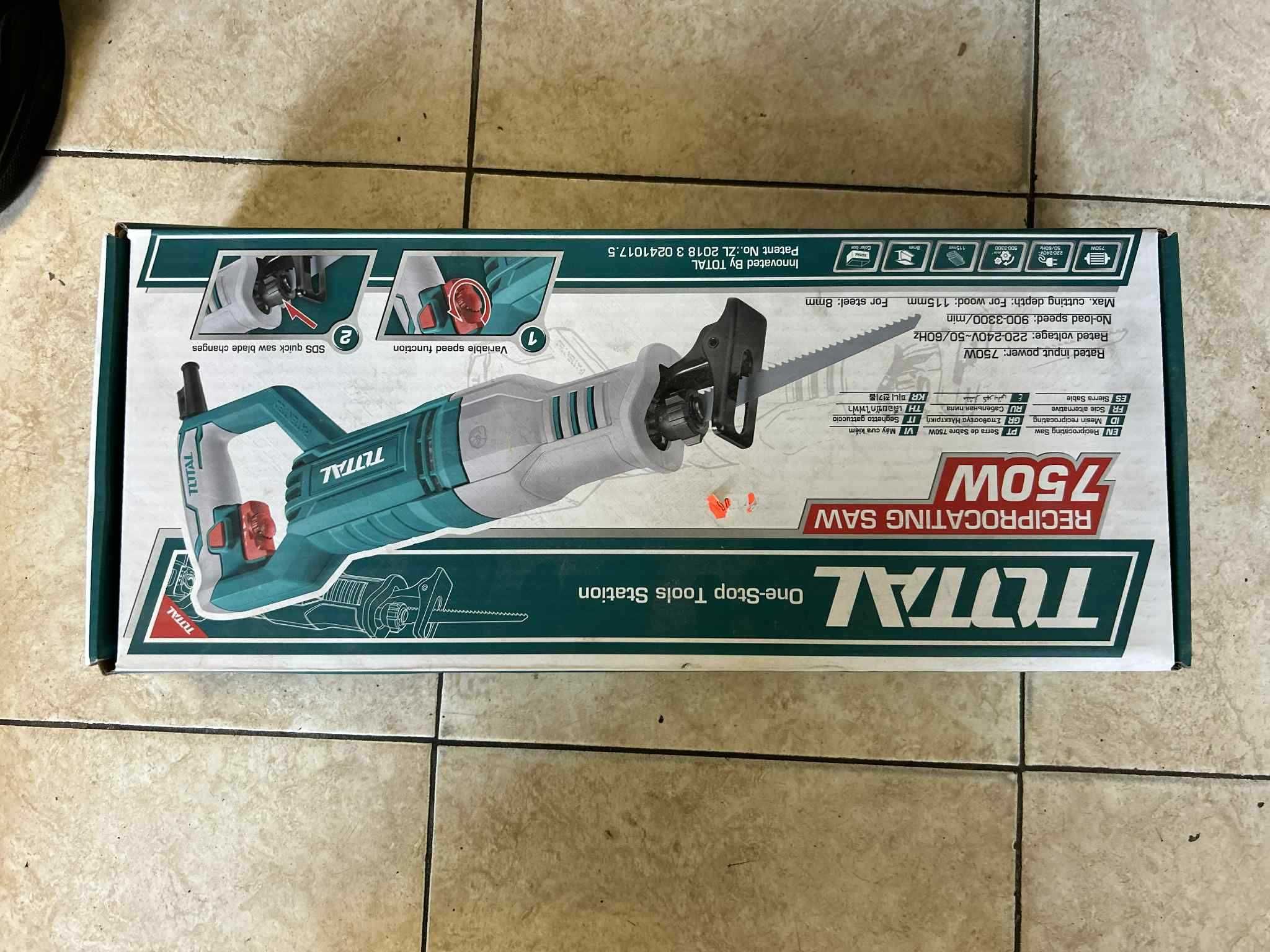 Саблен трион Total TS100806