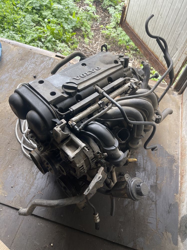 Motor 1.6 i Volvo v40 v 30 B4164S3 74 kw